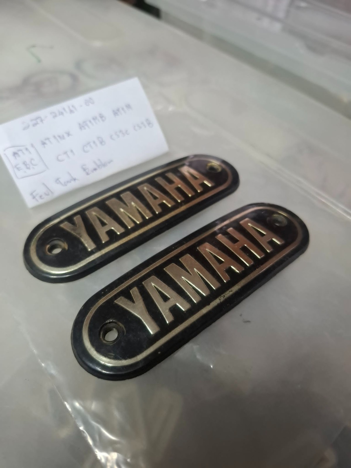 YAMAHA AT1-AT2-JT1-JT2-CS2-CS3-CT1-CT1C FUEL TANK BADGE NOS JAPAN 227-24161-00