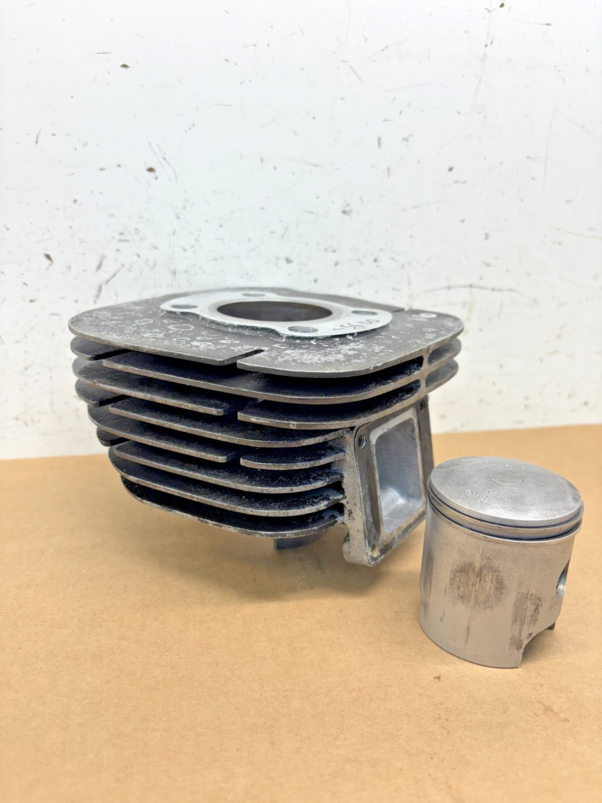Yamaha AT2 AT3 125 Engine Cylinder and Piston / Jug / 56mm STD/ 316-11311-02-00