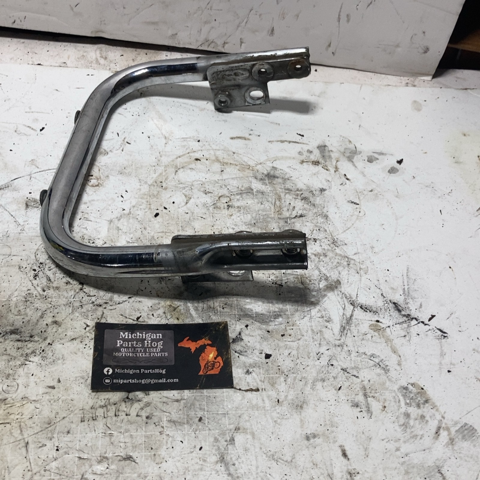 97-08 Harley OEM Touring Rear Plate Bracket Bumper Mount Chrome