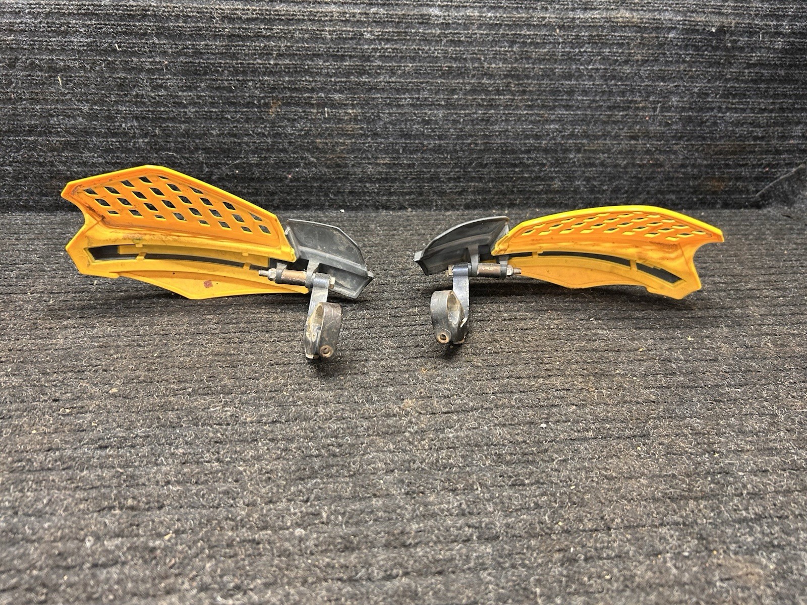 Powermadd Atv Handle Bar Hand Guards Black & Yellow Std Bar Fit 7/8 W Mounts