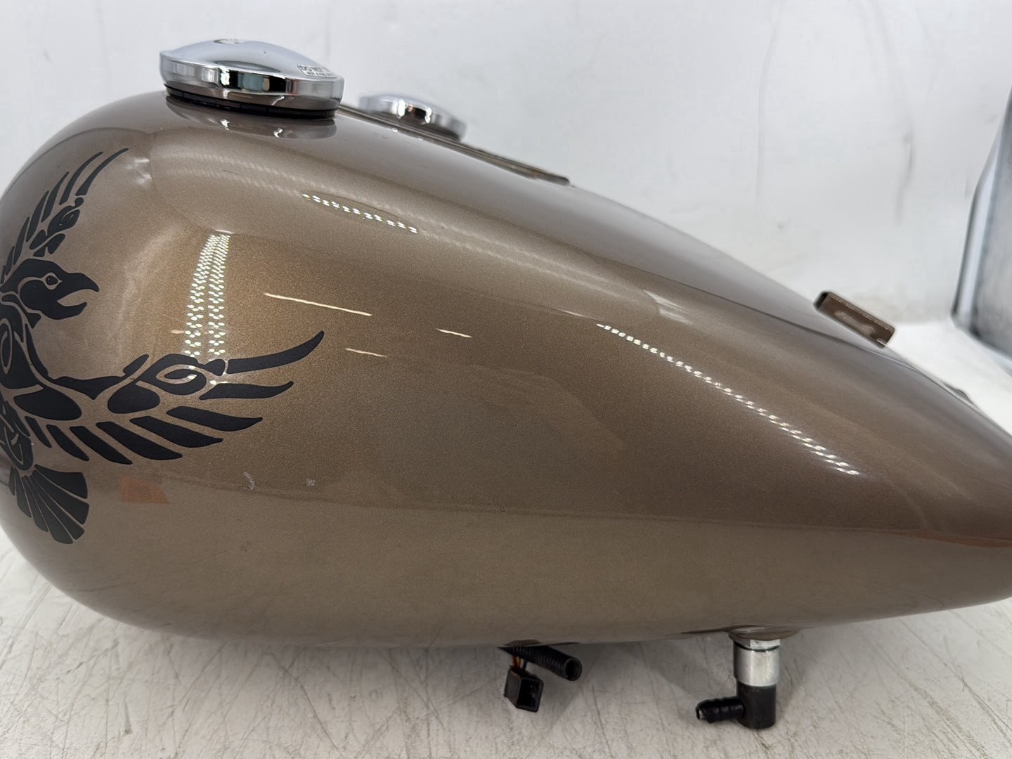 2004 Harley Road King Touring Custom OEM Fuel Gas Tank Gasoline Reservoir BENT