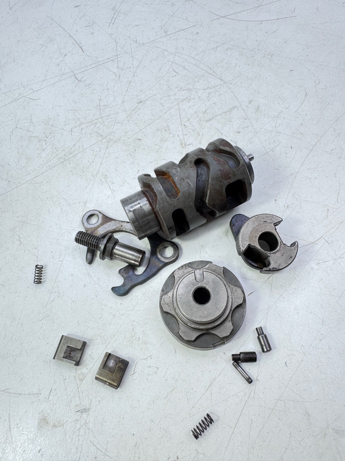 2005 Suzuki RMZ250 Gear Shift Drum and Rachet Side Assembly OEM #21