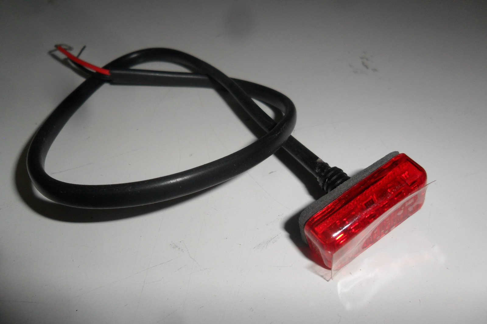 One Row Surface Mount LED Light COB-2 Red 1″ x 1/2″ DS-272343