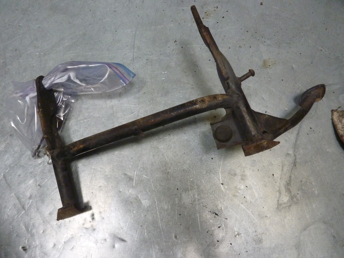 Center stand with hardware Vino 125 Yamaha YJ125 All years #A5