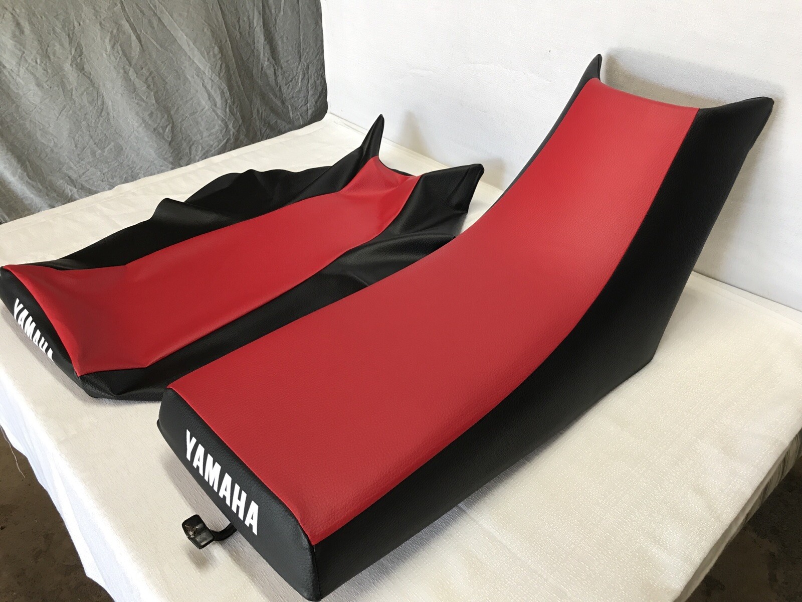 YAMAHA WARRIOR SEAT COVER YFM 350 SEAT COVER “red&black” 1987- 2004 (Y*-149)