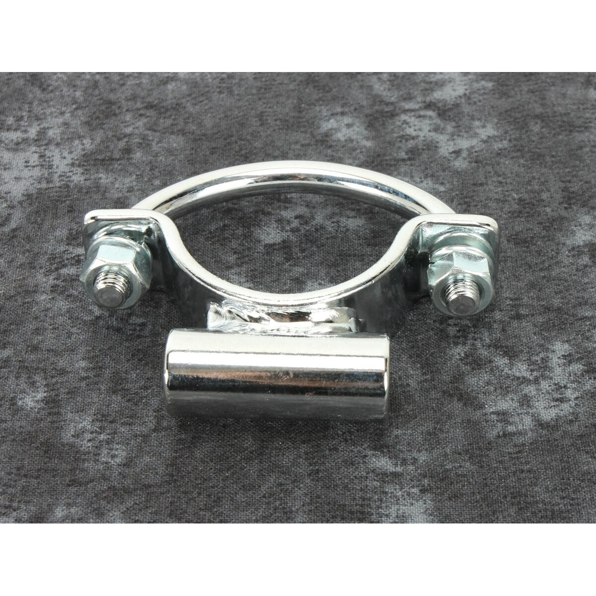 V-Twin Manufacturing Front Solo Seat U-Clamp Mount – 31-0174