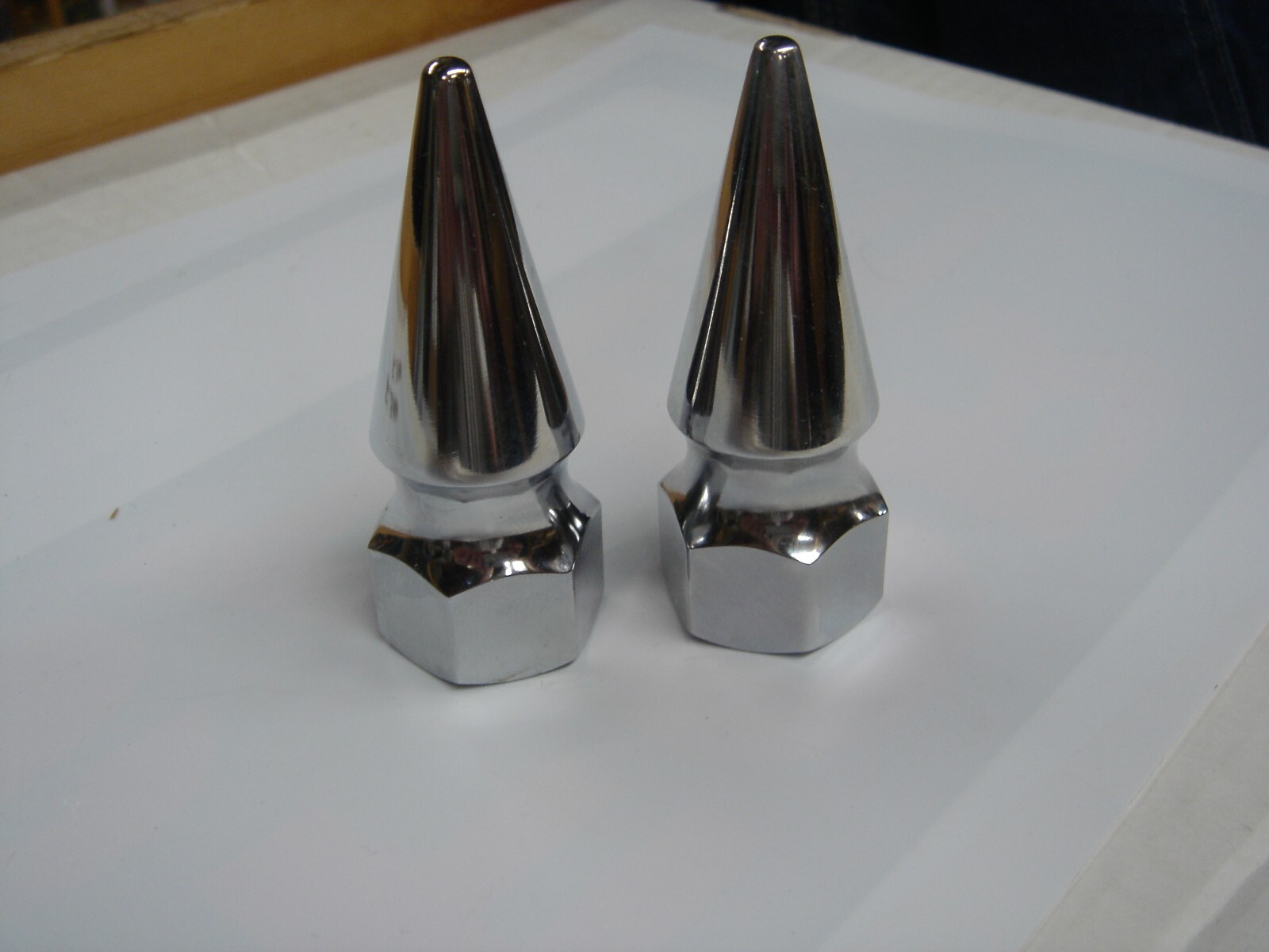 Harley/Triumph 5/8″ CHROME SPIKE AXLE VINTAGE SPRINGER Free Shipping 48 States