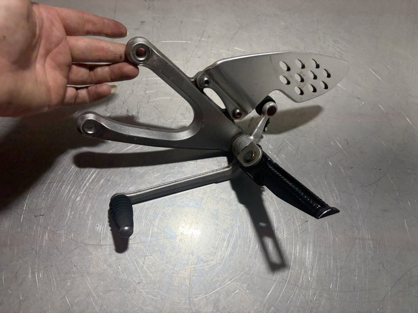 2004 Yamaha R1 Front Left, Peg Assembly (OEM)