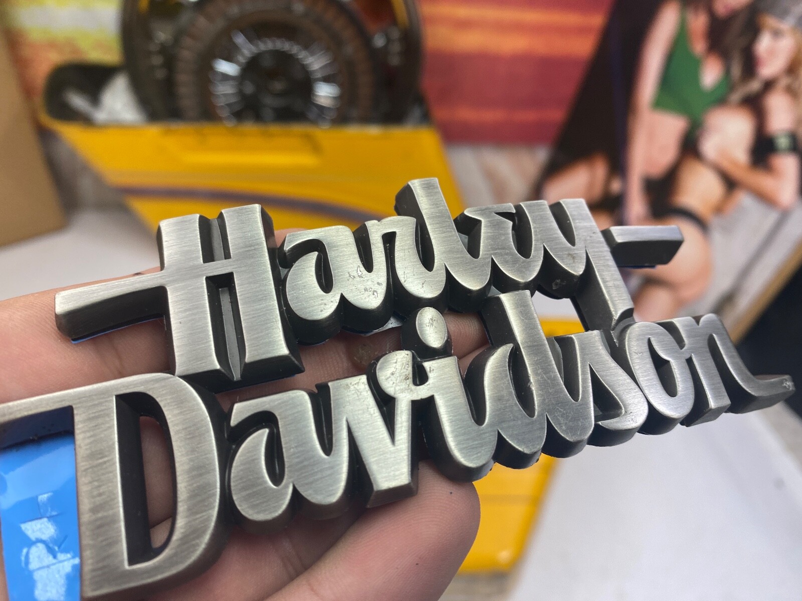 OEM Harley Dyna Softail Sportster Gas Fuel Tank Emblems Set Right & Left badges