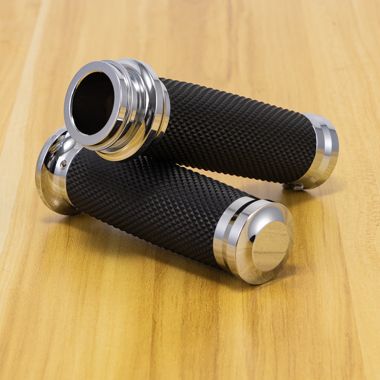 1″ Inch Motorcycle Handle Bar Hand Grips For Harley Honda Yamaha Kawasaki Jkzoab
