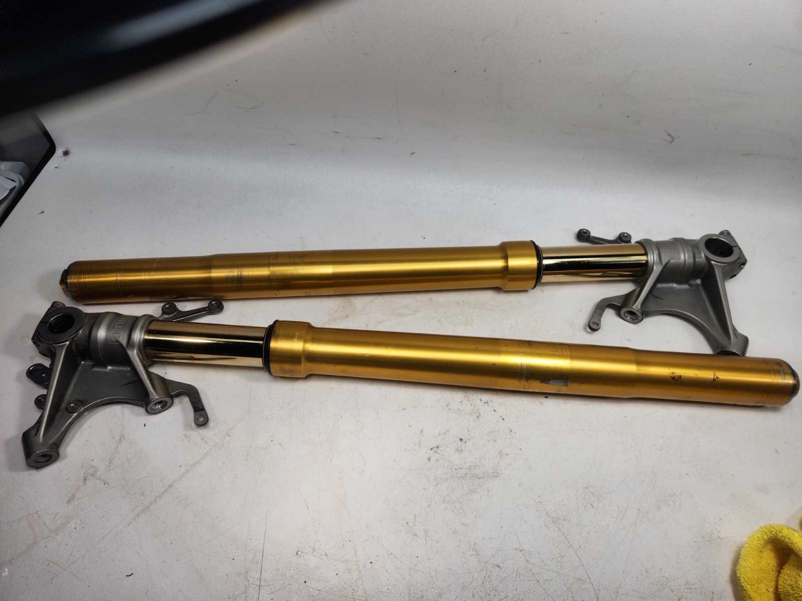 15-19 2016 Yamaha YZF R1M Electronic Ohlins Front Forks left right