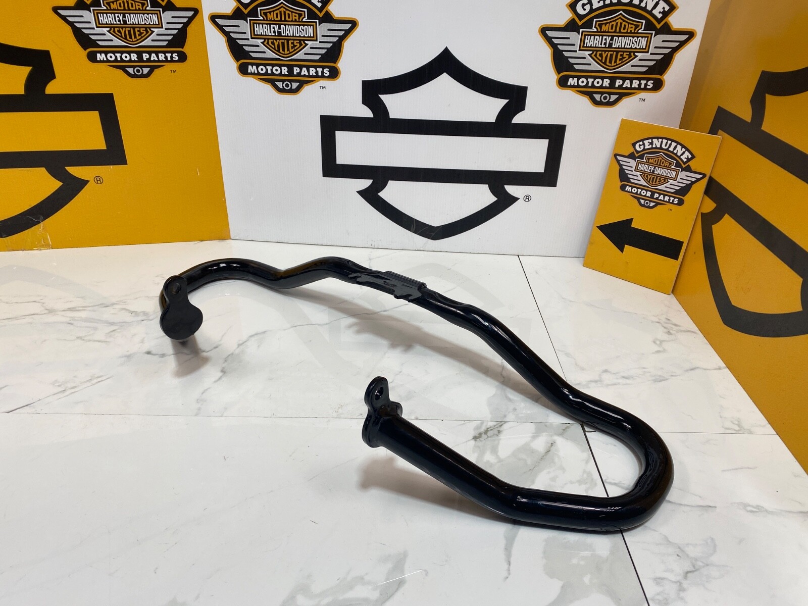 🔥14-25 OEM Harley Touring Chopped Engine Guard Crash Bar & Fairing support🔥