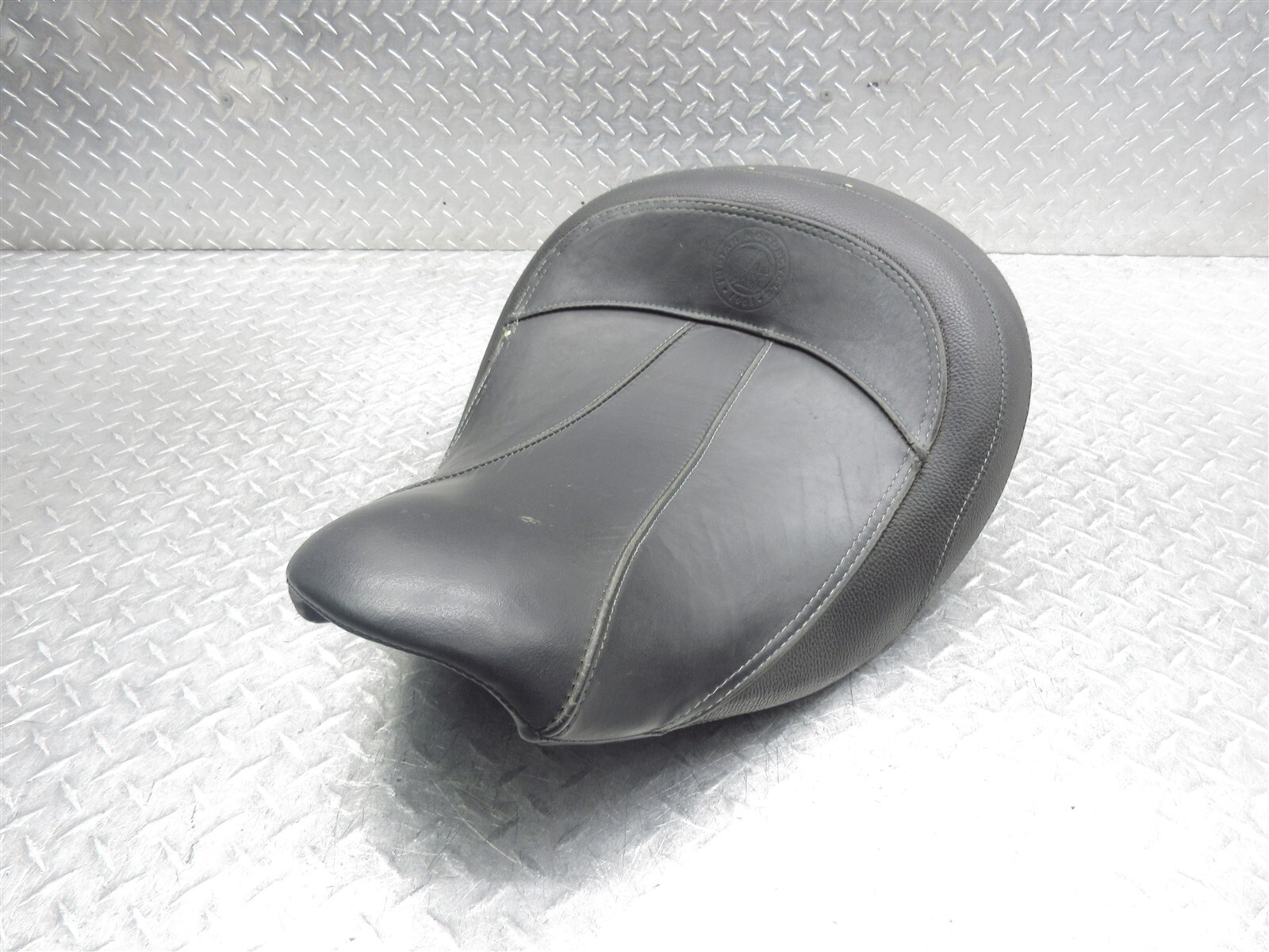 2018 Indian Chieftain Dark Horse Front Seat Driver Rider Cushion Pad Saddle