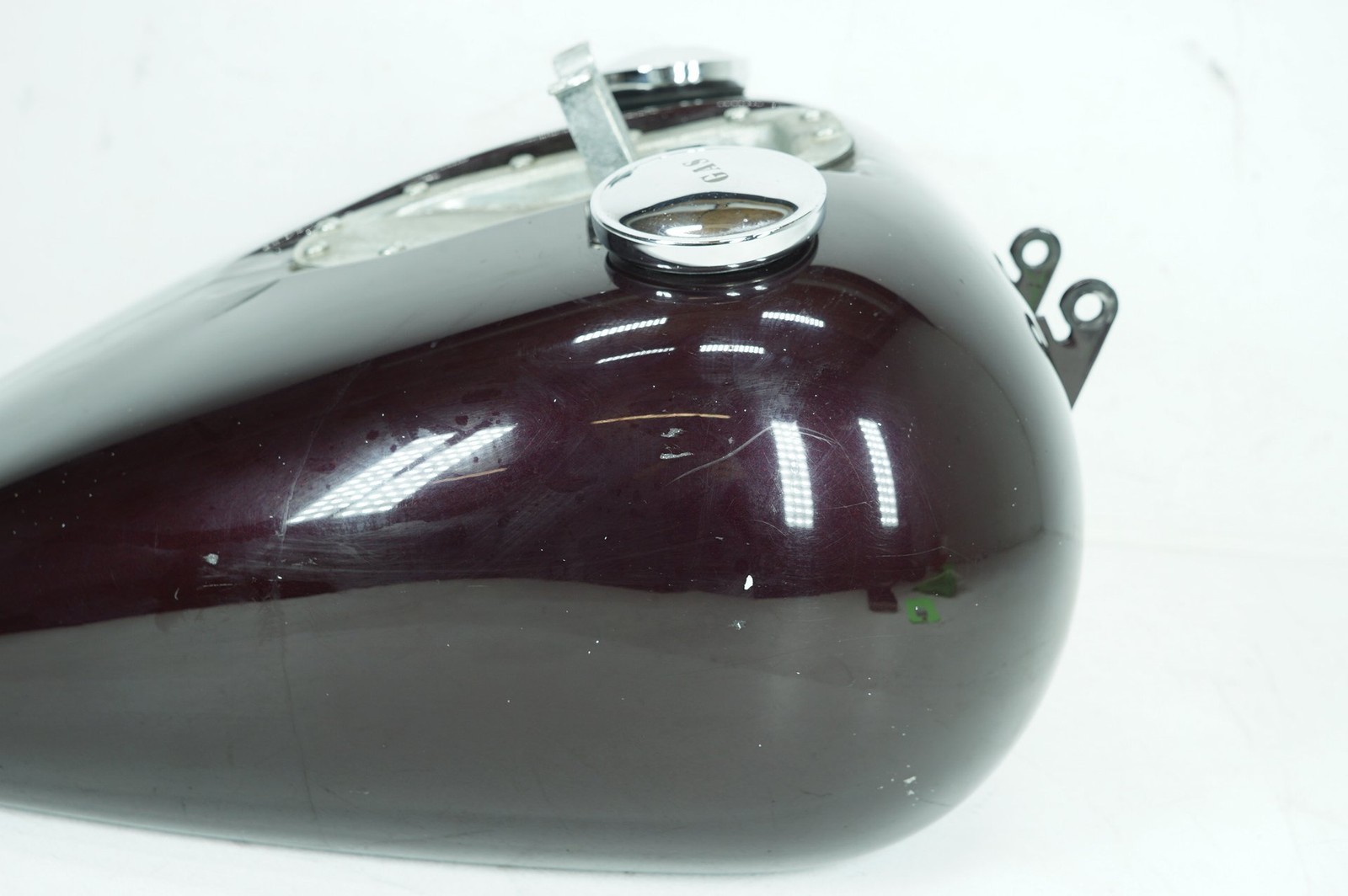 2006 Harley Dyna Street Bob OEM Gas Gasoline Fuel Tank Reservoir & Pump DENTED