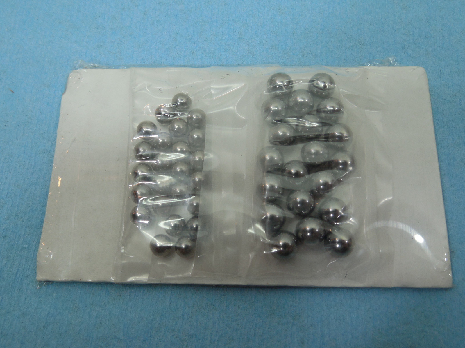 Yamaha Triple Tree Clamp Steering Stem new Ball Bearings (22 small & 19 big)