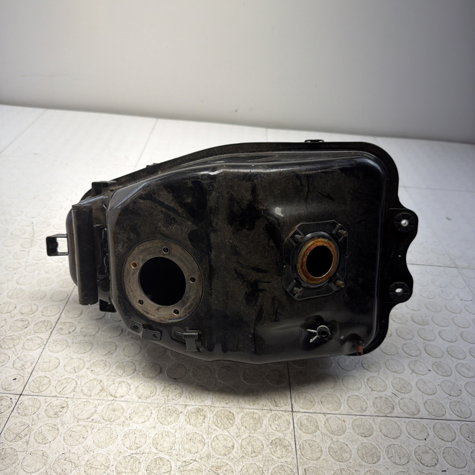 22-23 CFMoto 300SS GAS TANK FUEL CELL PETROL RESERVOIR BLACK OEM Good Mint 2022