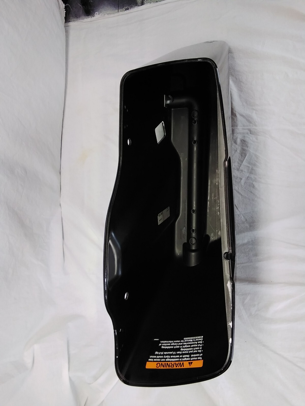 HARLEY DAVIDSON 14 – 22 TOURING EXTENDED TWISTED CHERRY LH SADDLEBAG 90200730