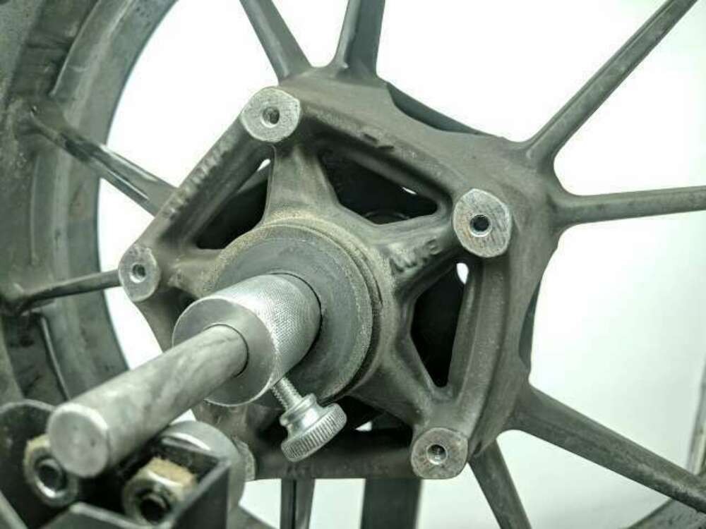18 BMW S1000RR Rear Wheel Rim STRAIGHT 17 x 6.00