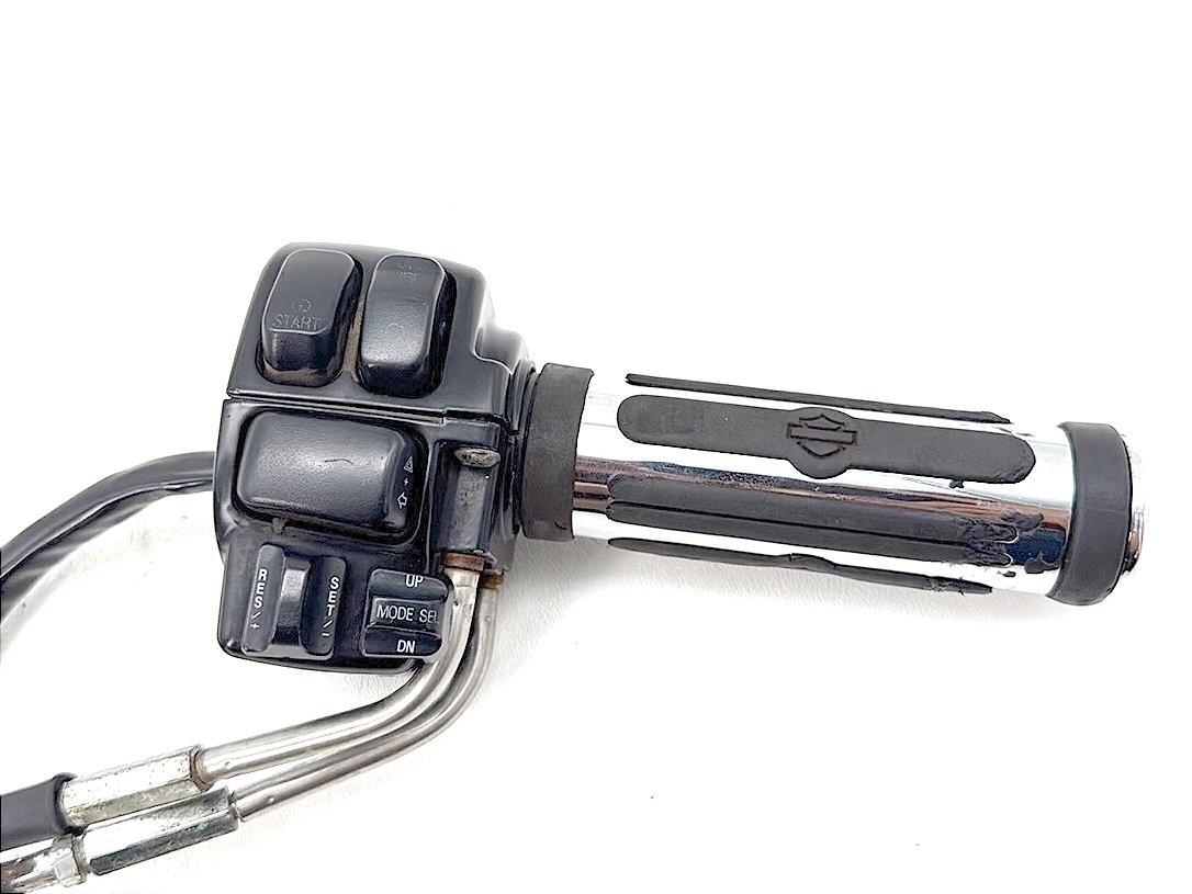 2006 Harley FLHTCI Electra Glide Classic OEM Right Engine Start Kill Switch