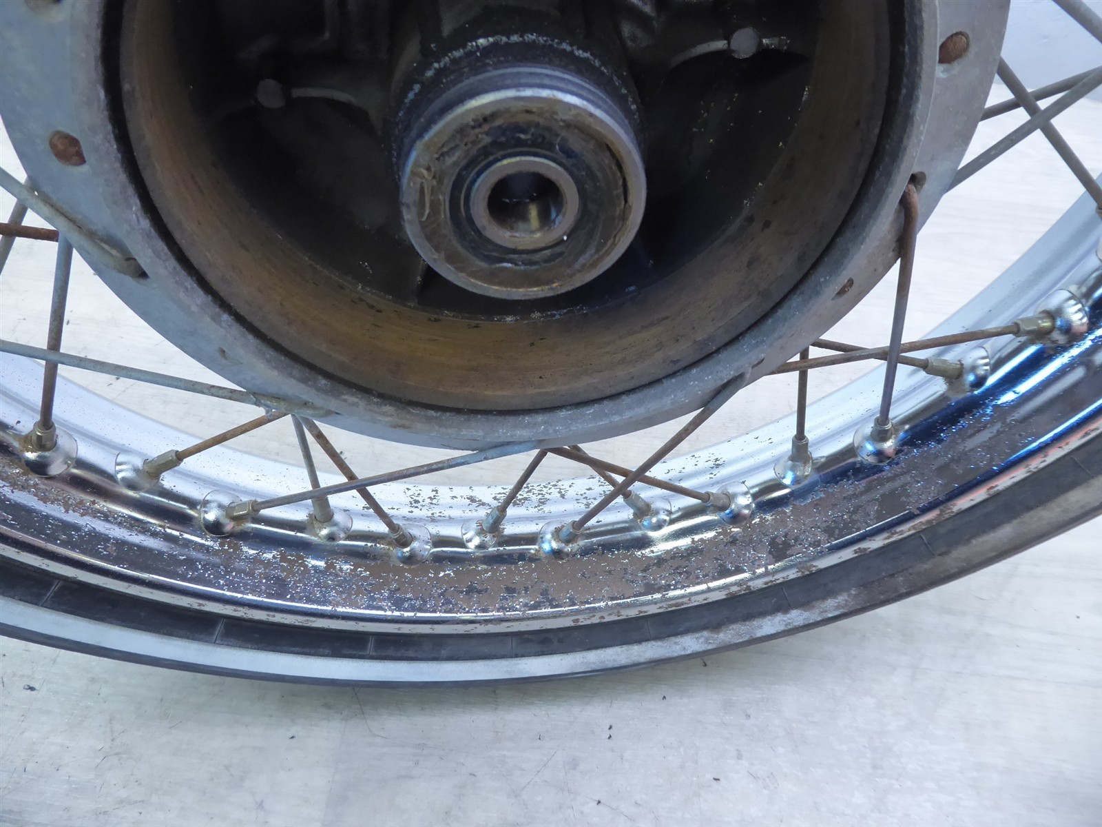 1966 Honda CA160 Touring H21090) chrome front wheel rim 16in