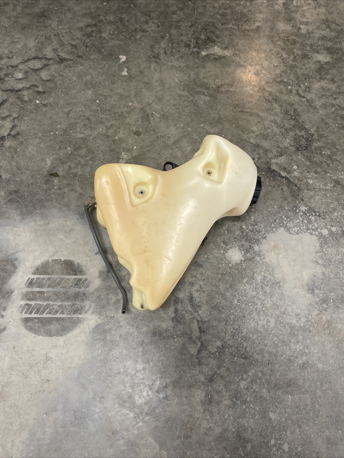 4.0 GAL Gas Tank Large -Natural/Clear – Fits 2002 Yamaha YZ426F