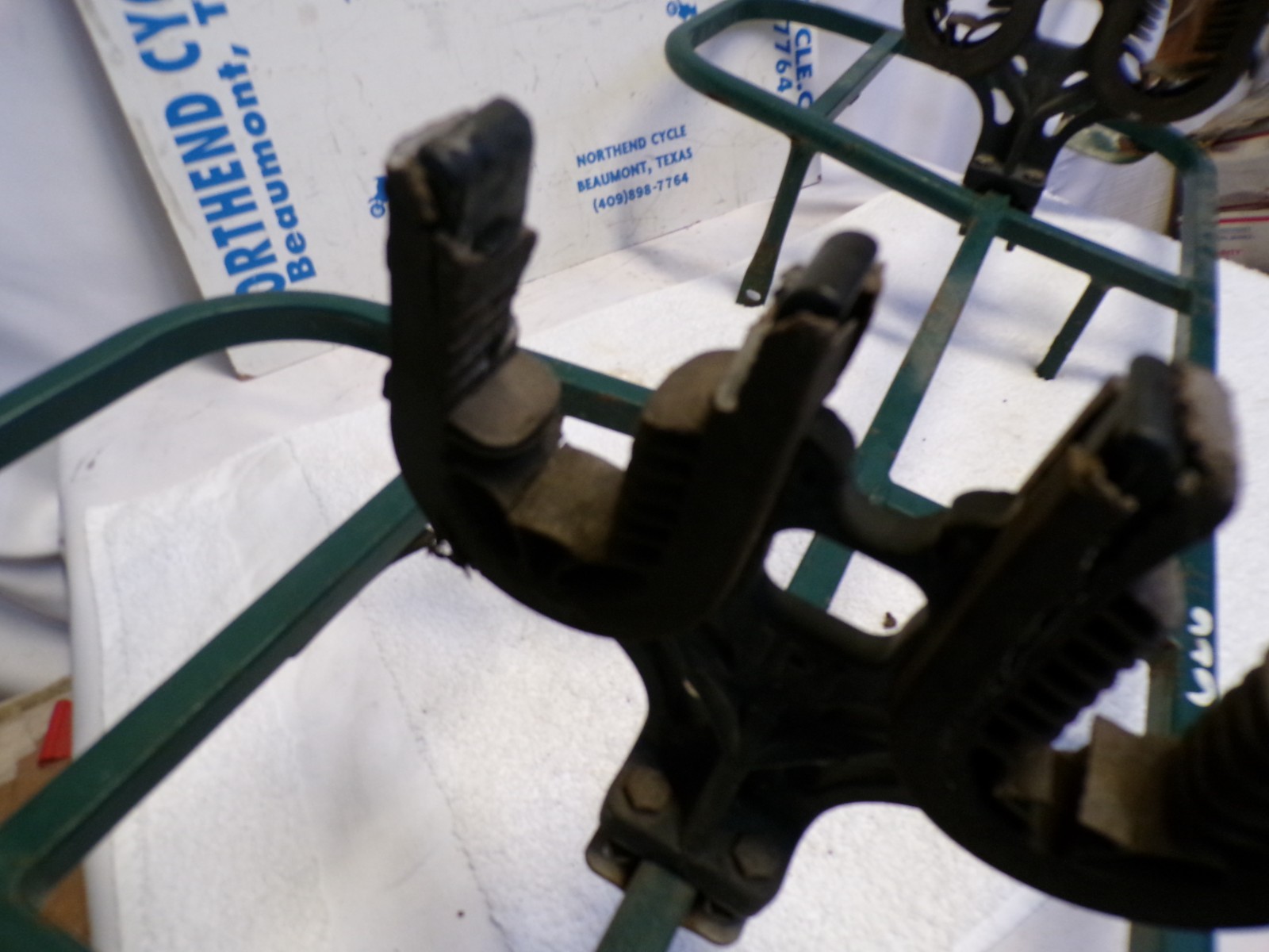 99 Polaris Big Boss 500 6×6 Front Luggage Rifle Rack Storage OEM 2670137