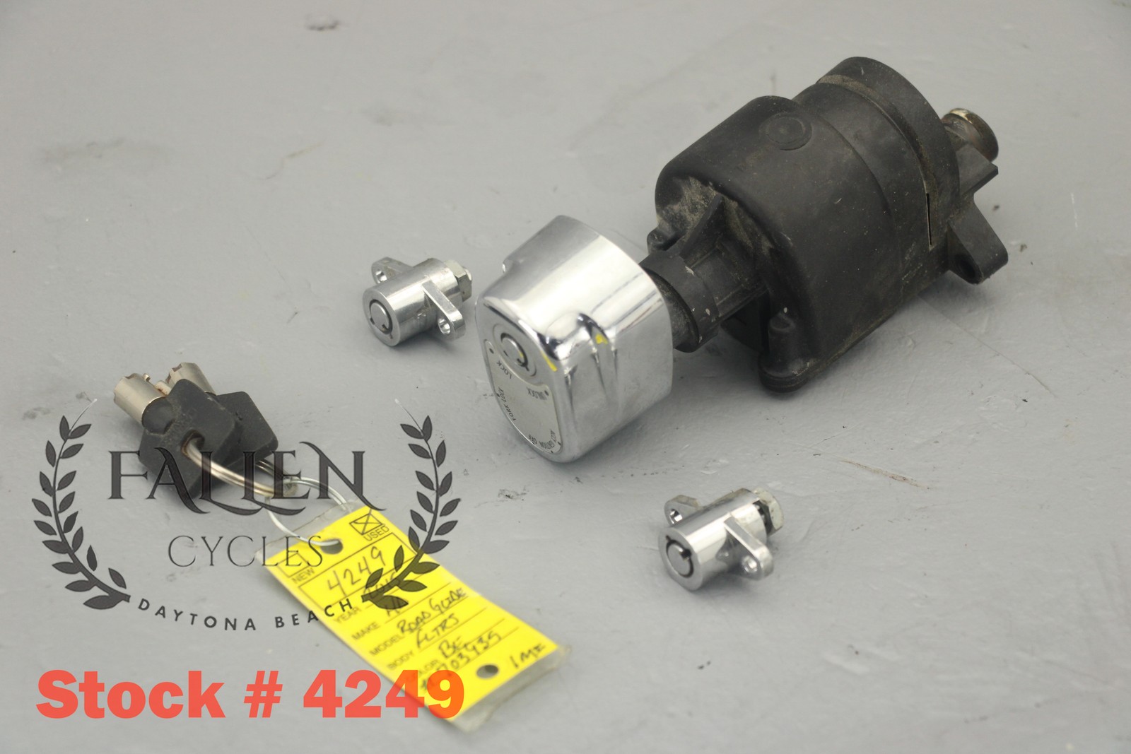 2015 Harley Road Glide Ignition Switch Knob & Housing + Lockset KEYS VIDEO #4249