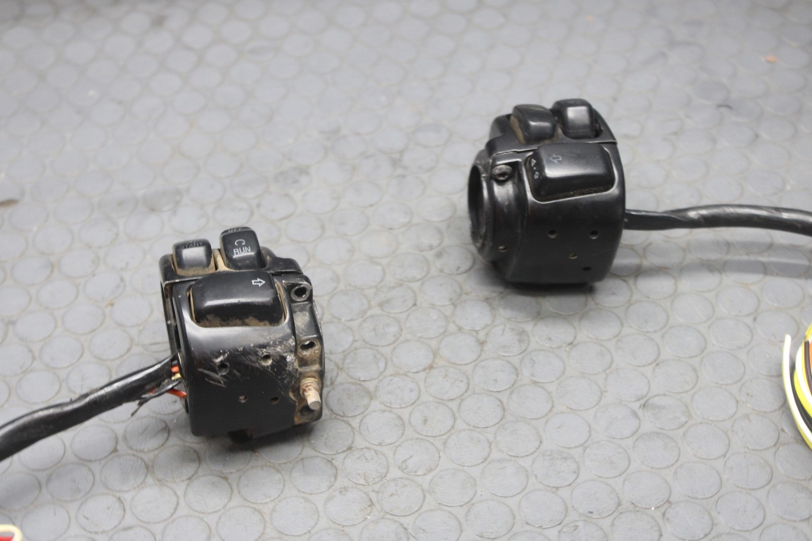 2000-2005 Harley Davidson Touring Road King Left/Right Control Switch OEM