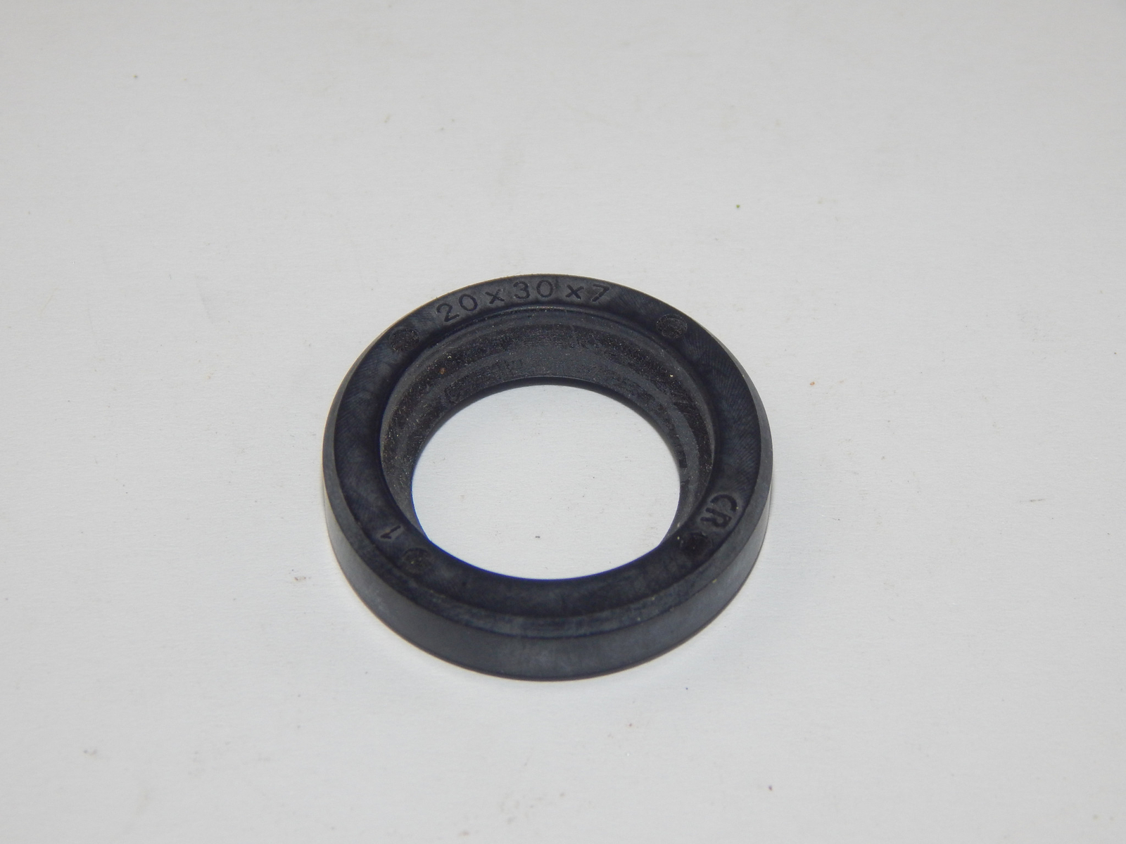 VINTAGE AUTOMOTIVE MOTORCYCLE MOPED CR 7914 SERIES HMS4 RADIAL OIL SEAL 20x30x7