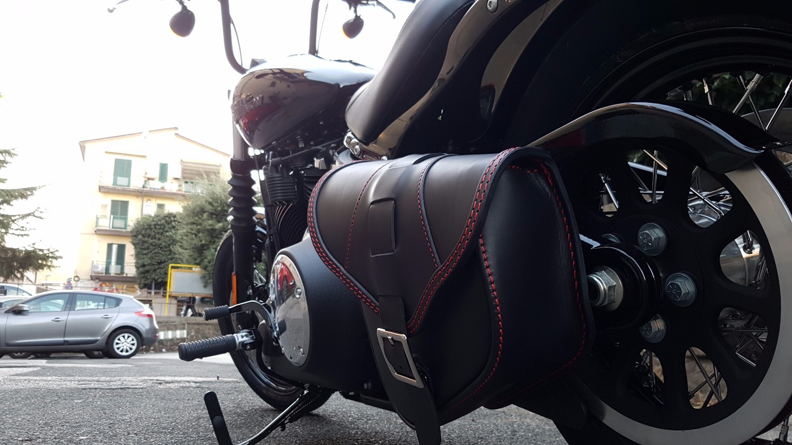 SWINGARM BAG FOR HD SOFTAIL STREET BOB, FATBOB, FATBOY, BREAKOUT, LOW RIDER