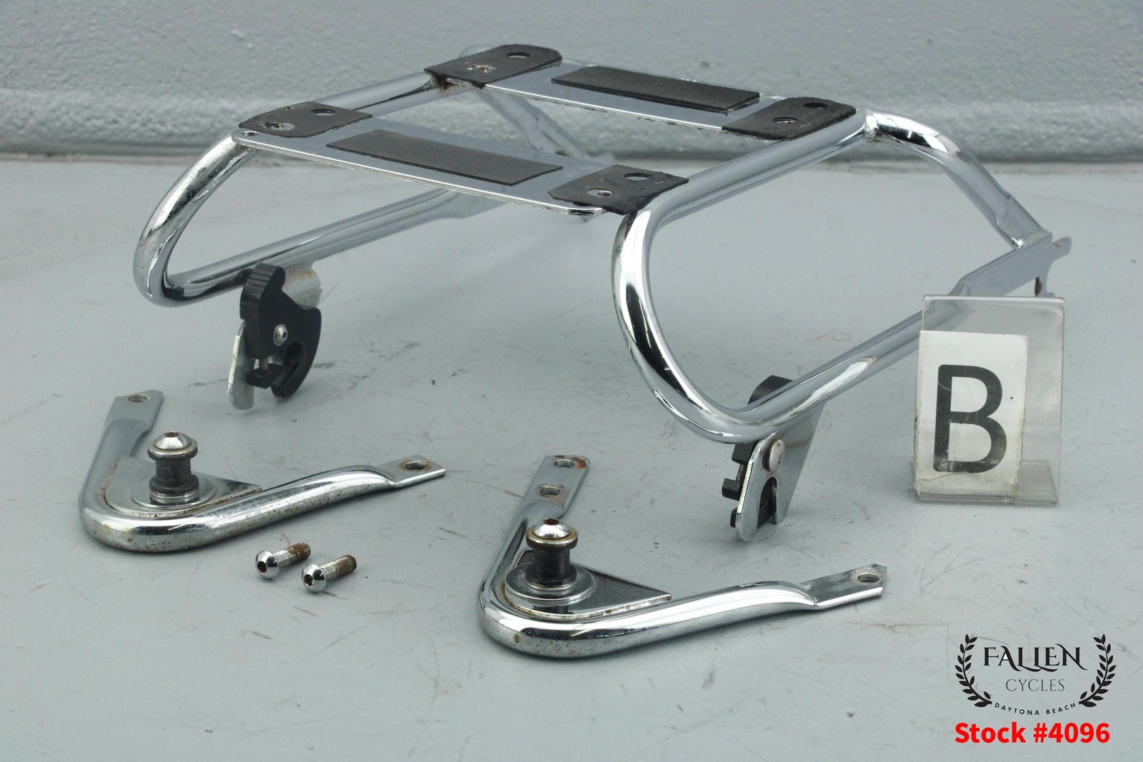 2006 Harley Road King Trunk Tour Pak Mount Bracket Kit DETACHABLE CHROME #4096