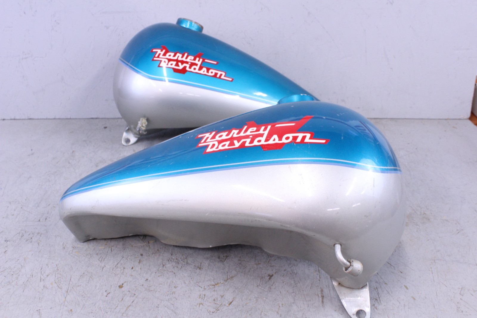 Harley Shovelhead Gas Tank Fuel Split Aftermarket Paint Silver and Aqua
