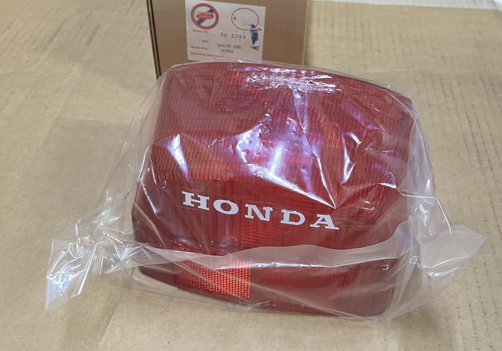 1978-1981 Honda CX500 CB650 CB750 Tail Light Lens NOS 33702-415-671 Japan
