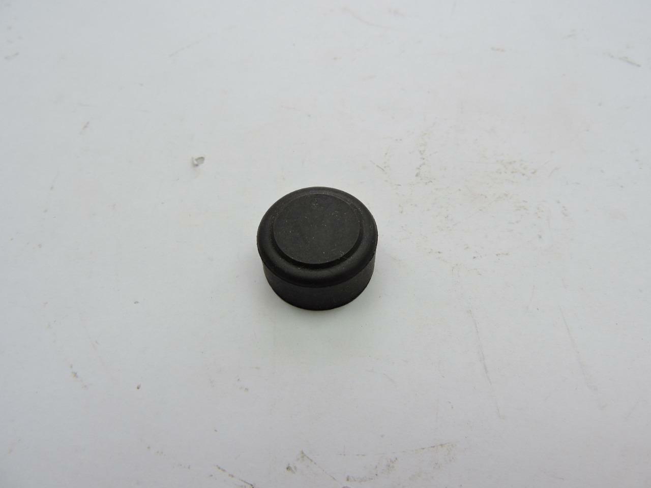 17611-107-000 NOS Honda Front Fuel Tank Rubber CB100 CL100 GL1100 SL100 Y1338r