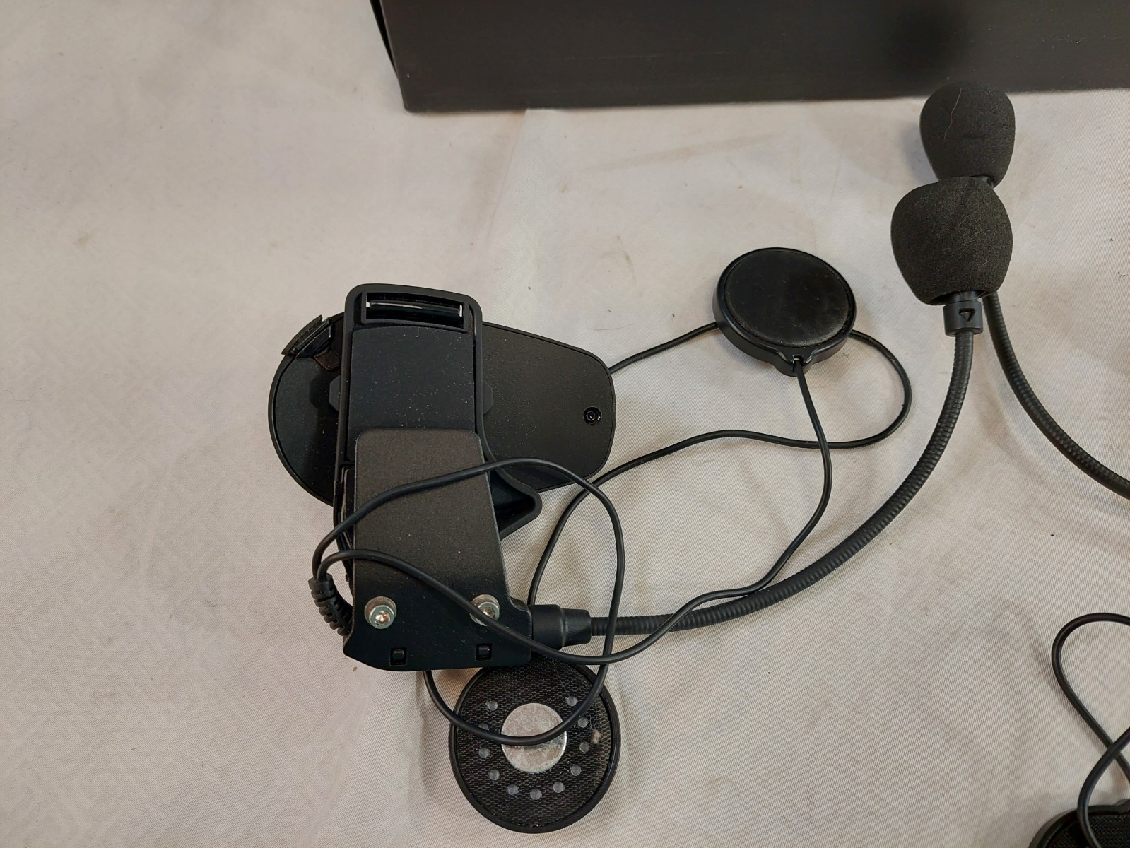 SENA SMH10 DUAL MOTORCYCLE BLUETOOTH HEADSET INTERCOM BLACK NEW OPEN BOX