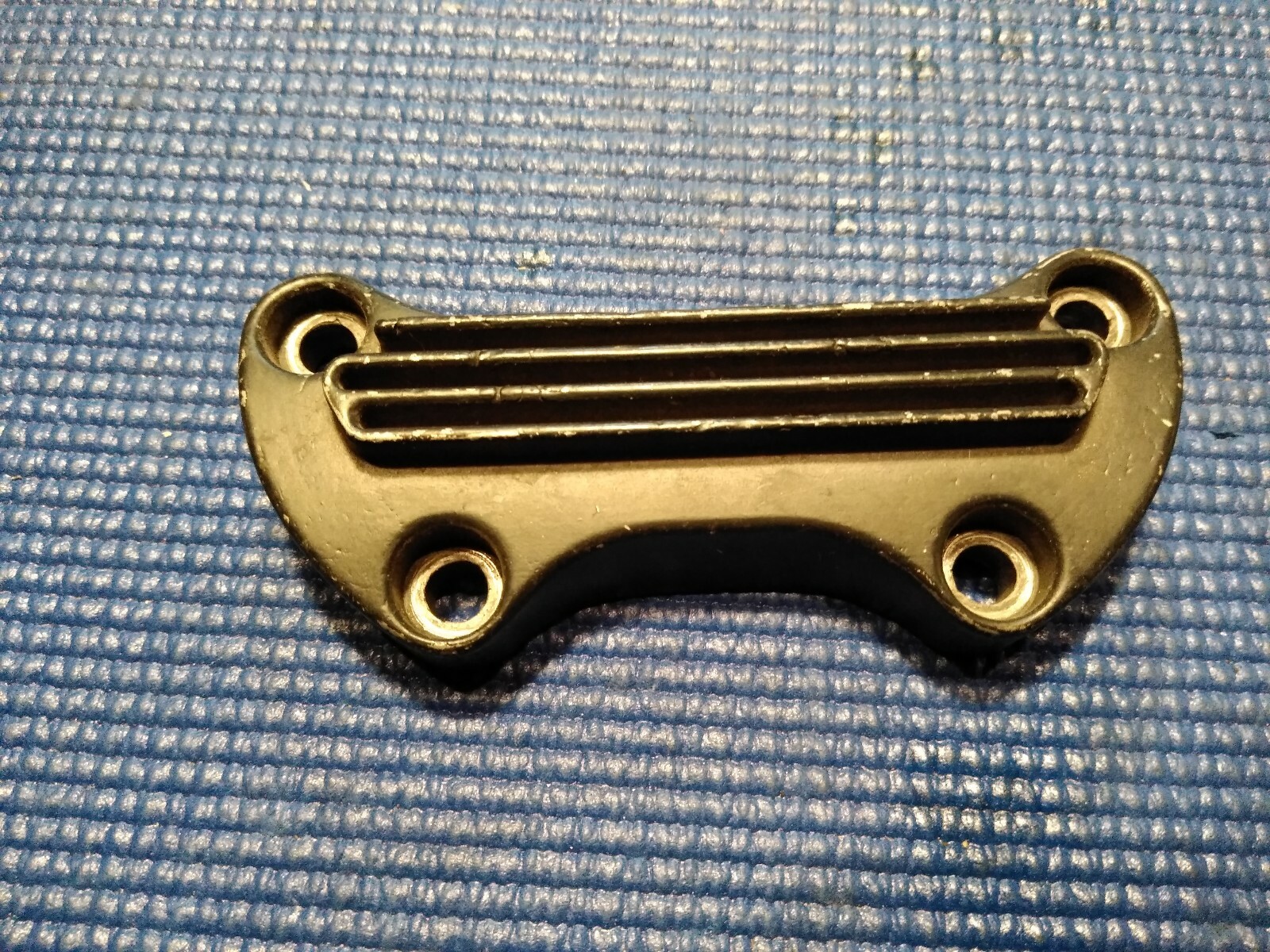 Vintage Harley Davidson black alluminum Handlebar Top Clamp used