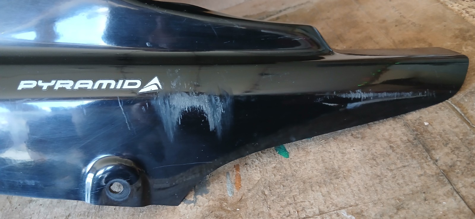 Yamaha TRX850 Pyramid Rear Hugger Fibreglass Gloss Black Slight Damage Read Des