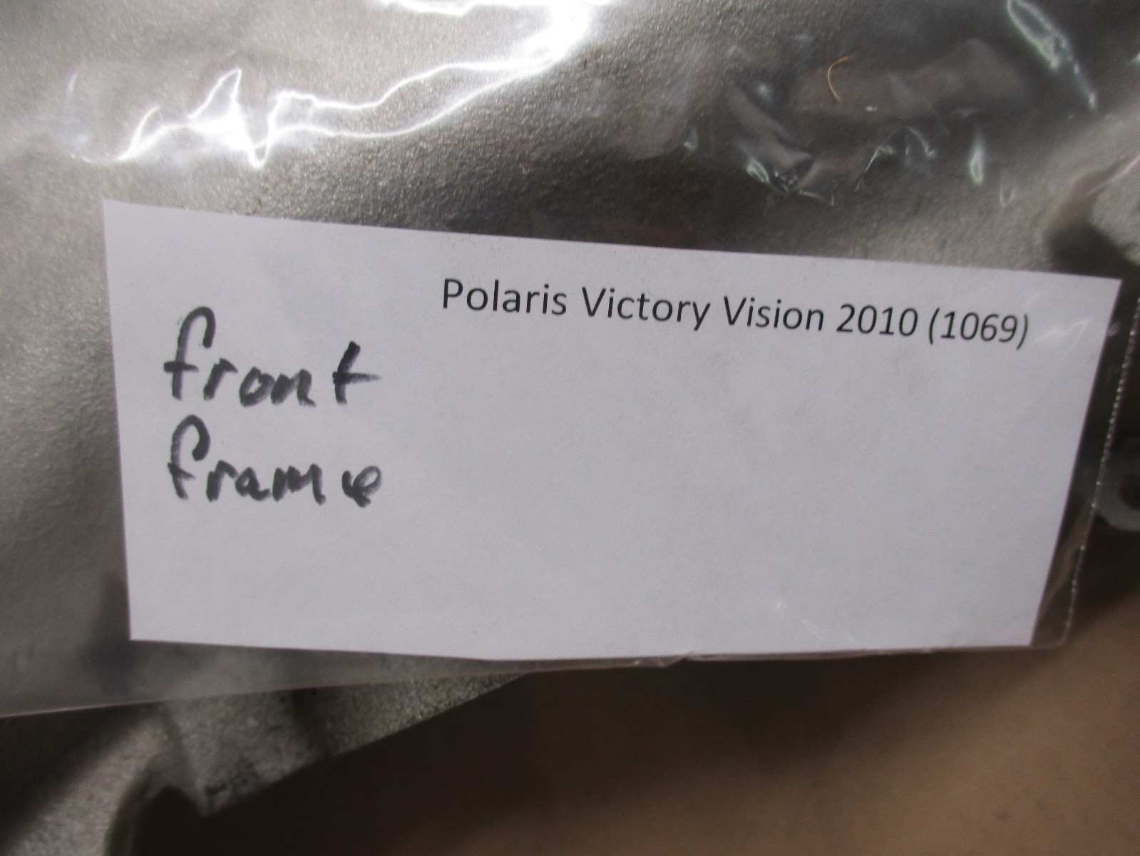 Polaris Victory Vision 2010 (1069) front frame Salvg T