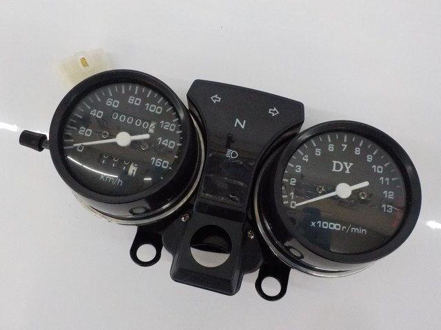 Hawk 160km/h Speedometer Gauge Black Wired for R5-7 Used