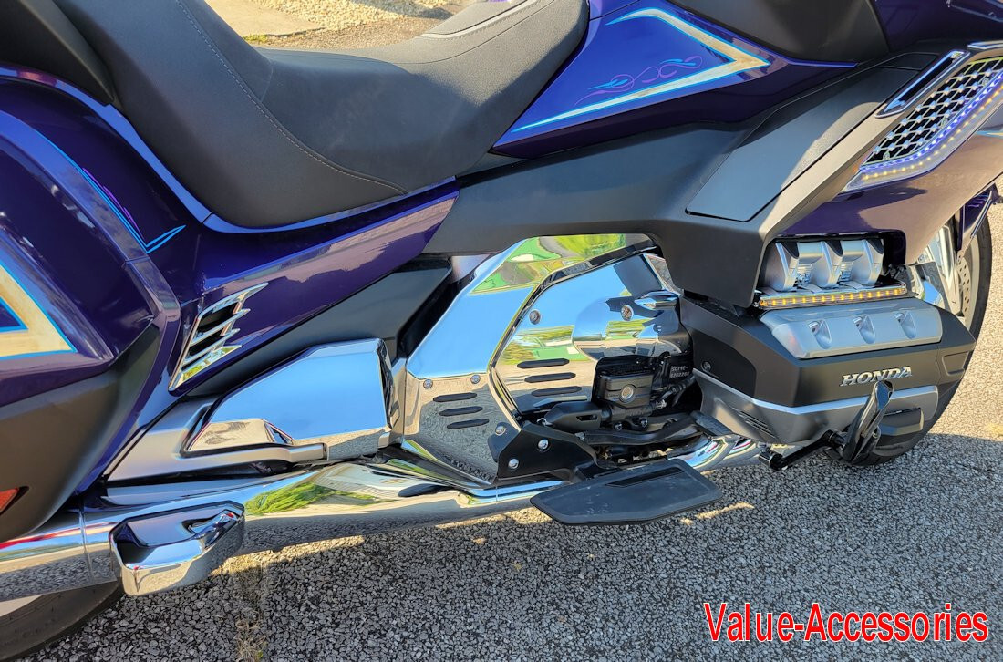 Show Chrome, Engine Side Covers (pr), Honda GL1800 Gold Wing 2018+, 52-963