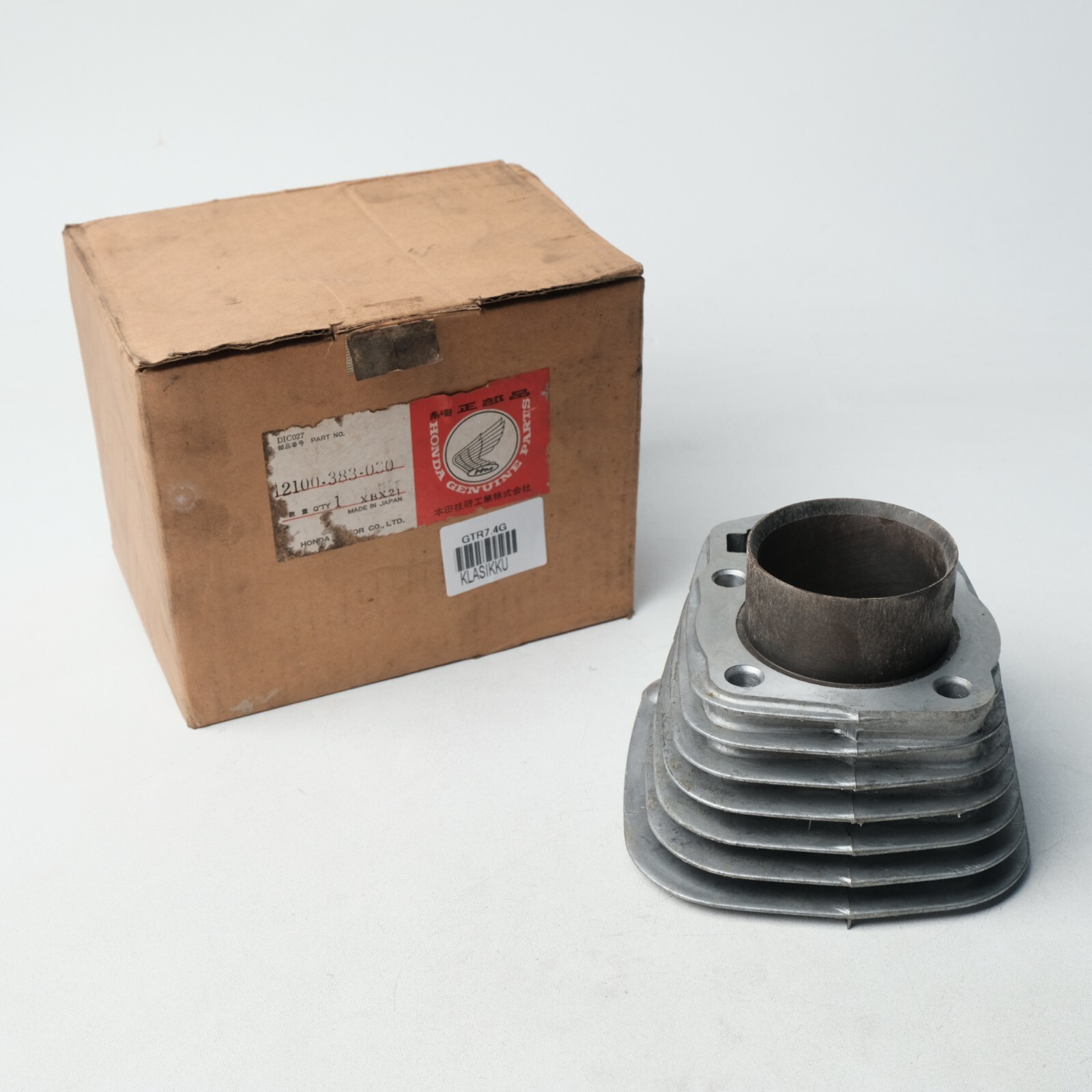 Honda CB125S CT125 TL125S XL125 XL125S Cylinder Block Jug Genuine 12100-383-030