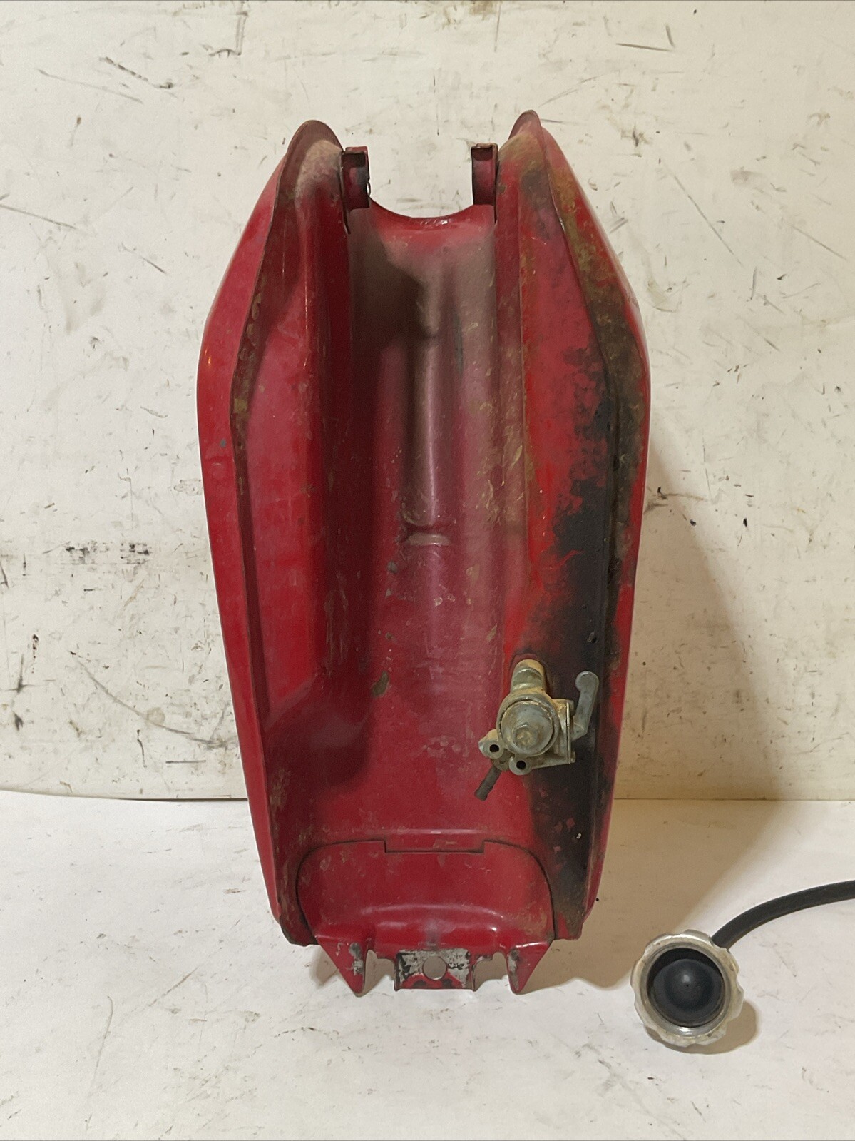 Honda XL 125-1974 Gas Tank- Inside Clean- Outside Dented