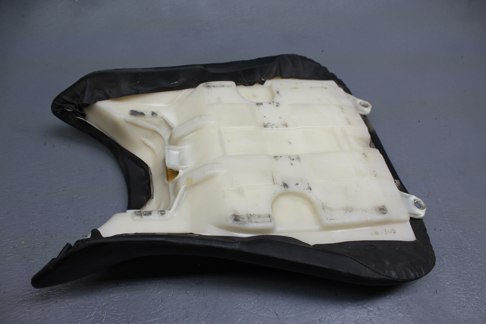 03-09 YAMAHA YZF R1 FRONT DRIVERS SEAT PAD SADDLE PILLION