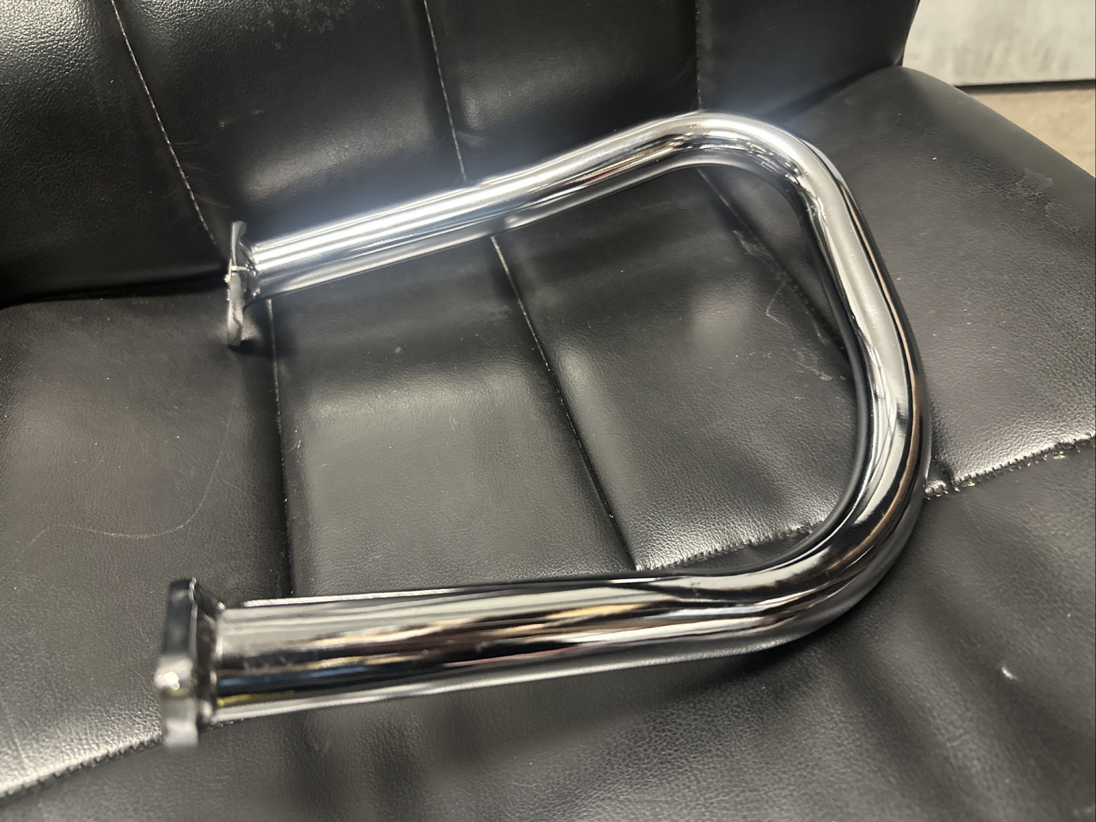 Indian OEM Crash Bar Engine Guard LH 19-20 Roadmaster Elite Premium 1024171-156