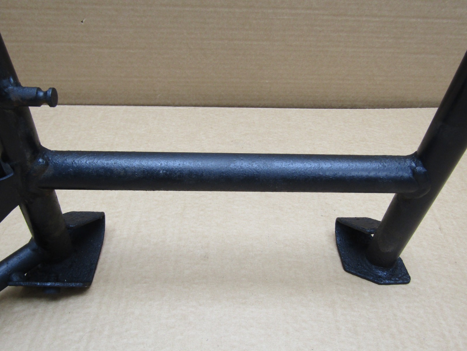 BMW R1200GS LC 2013 centre main stand (15135)