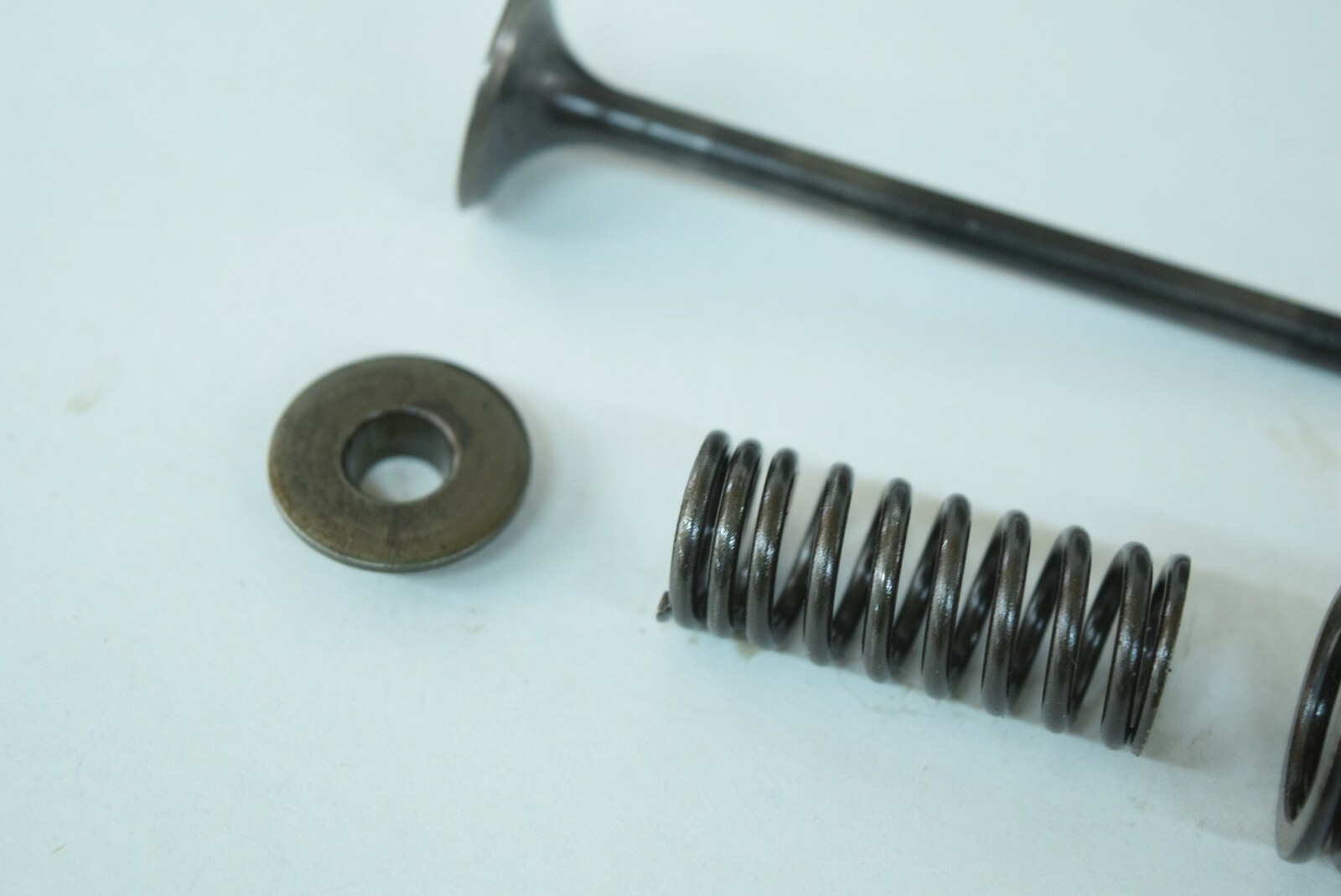 HONDA CB750 CB750K CB750F CB750C CB750SC ENGINE INTAKE VALVE RETAINER SPRING SET