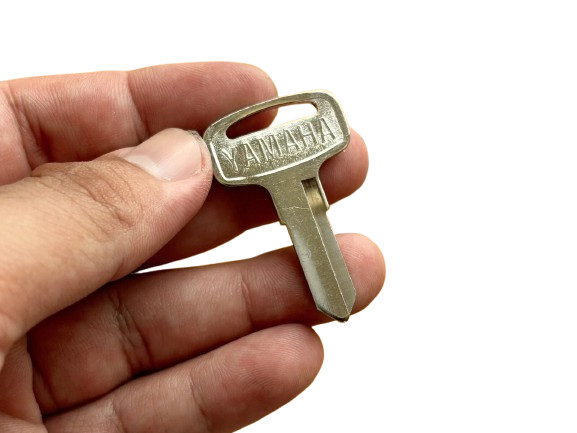 K14 YAMAHA DT80 DT100 DT125 LB80 RD125 RS100 RX100 V75 KEYS BLANK SHORT TYPE X4