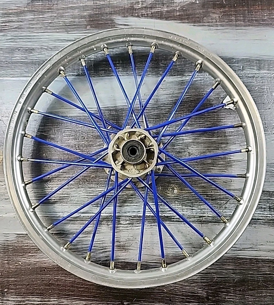1998 – 2000 Kawasaki KX80 KX 80 D.I.D Front Wheel 17″x1.40″ 41090-1109