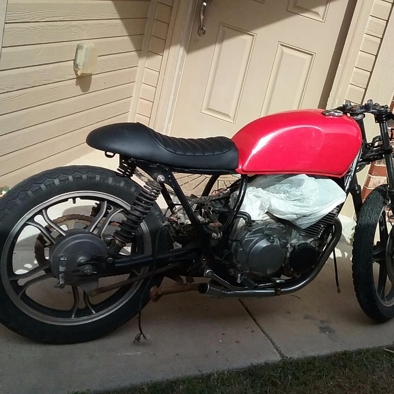 Motorcycle Hump Cafe Vintage Seat Flat Saddle For Honda Suzuki Yamaha Cafe Racer
