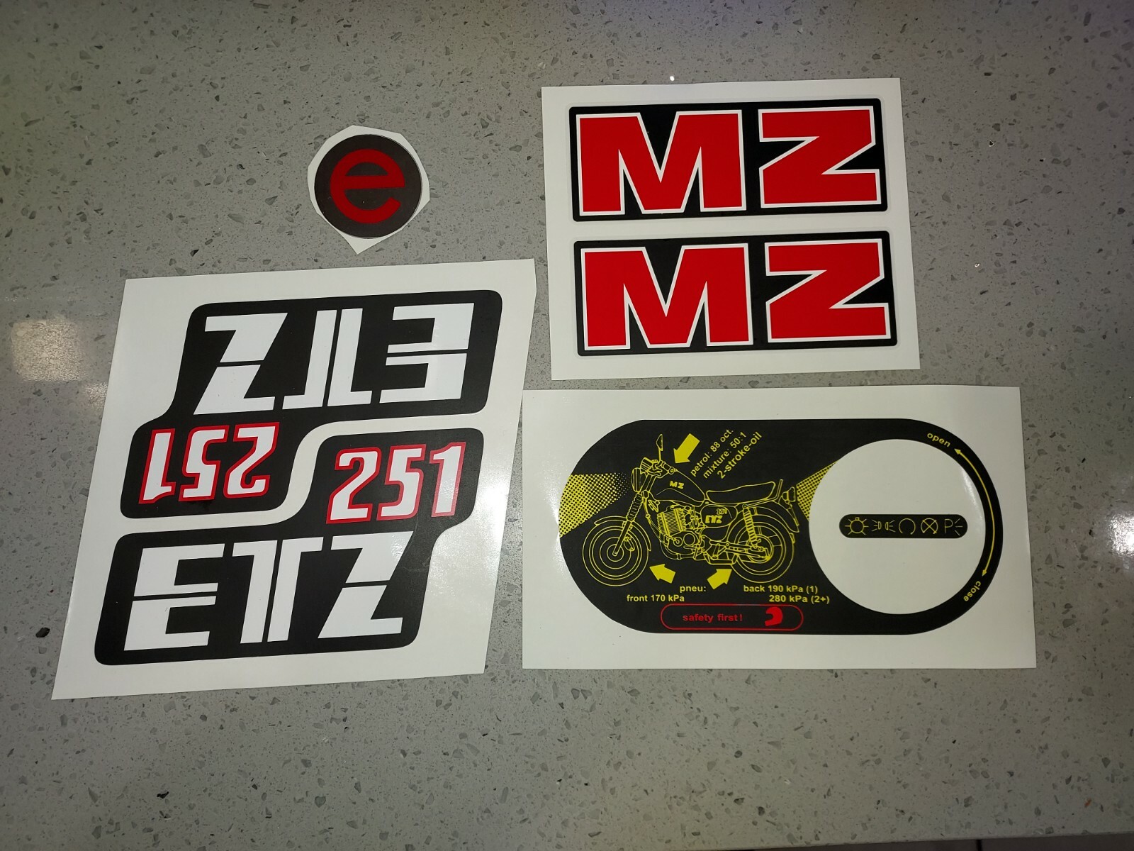 MZ ETZ 251, STIKER, JUEGO DE CALCOMANIA COMO LAS ORIGINALES MADE IN GERMANY